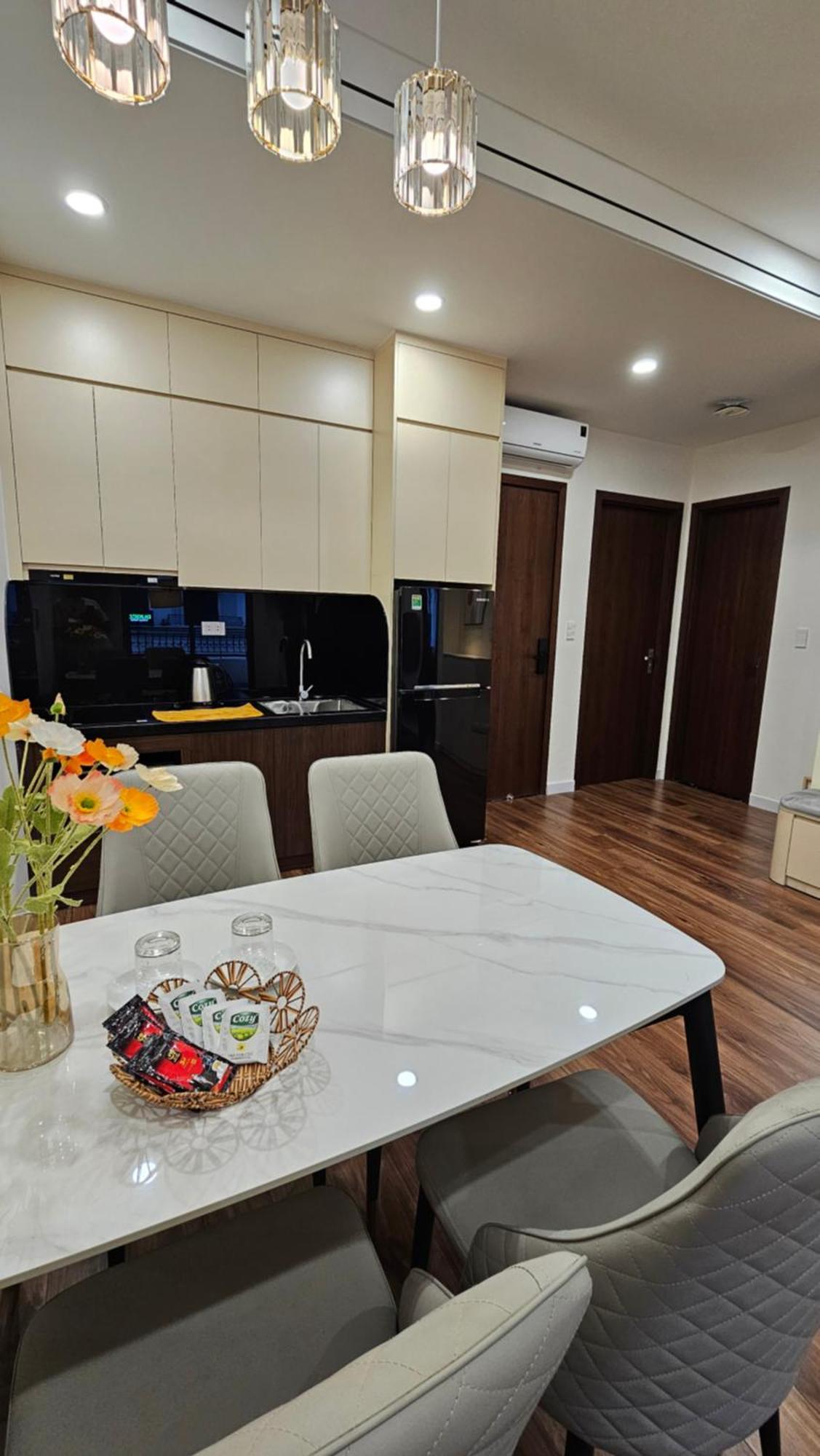 Tom Apartment - Vinhomes Marina Хайфон Экстерьер фото